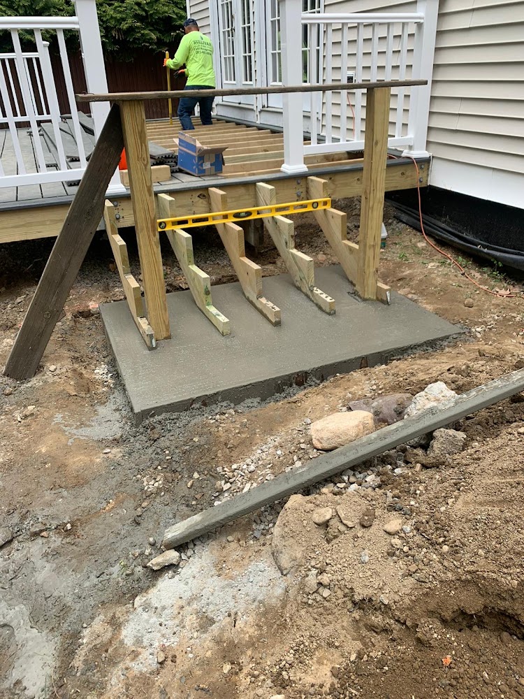 Arias Construction and Landscaping Inc